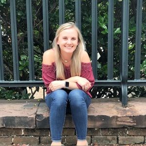 Meet your Posher, Hallee